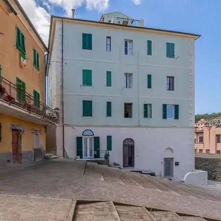 Casa Al Castello 아파트